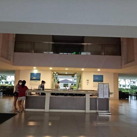 Field Residences Paranaque City Exterior photo